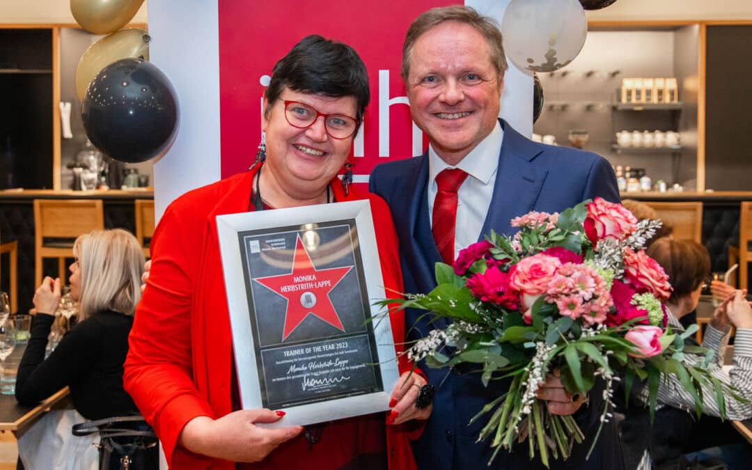Mag.a Monika Herbstrith-Lappe und Manfred Hämmerle bei der Preisverleihung